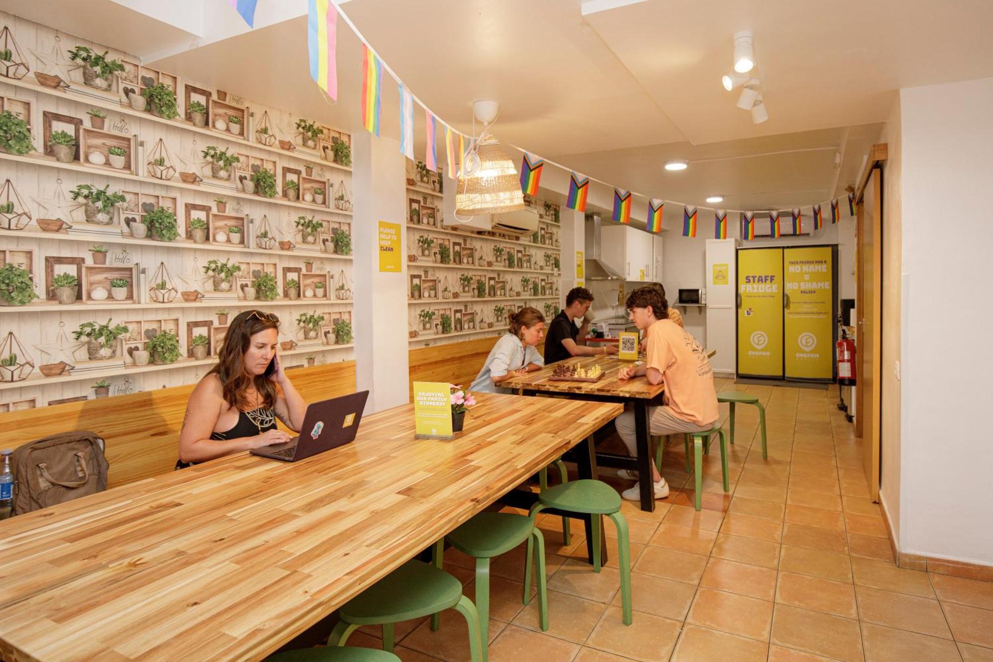 Onefam Batllo Hostel - Barcelona — Fotos 3
